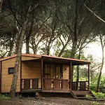 אתר קמפינג Lisboa Bungalows 4*