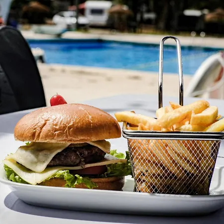 Lisboa Bungalows キャンプ場 4*